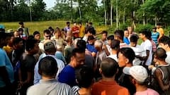 দলছুট বুনো হাতির আছাড় খেয়ে বানারহাট ব্লকে মর্মান্তিক মৃত্যু, বনকর্মীদের ঘিরে বিক্ষোভ গ্রামবাসীদের