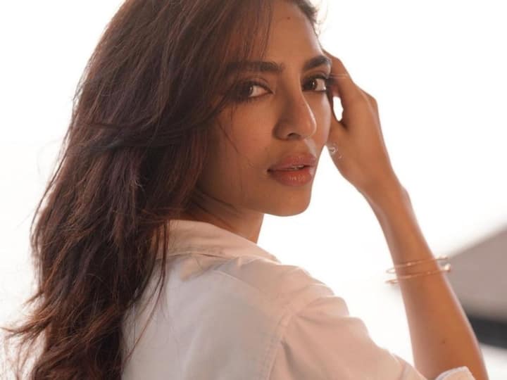 Sobhita Dhulipala Admits Loving All The Opportunities Coming Her Way Sobhita Dhulipala Admits Loving All The Opportunities Coming Her Way, Says 'My Filmography Is A Source Of Strength For Me'