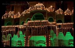 छतरपुर मंदिर में हर दिन विशेष फूलों की माला से होता है माता का श्रृंगार, जानें- क्या हैं यहां की मान्यताएं?