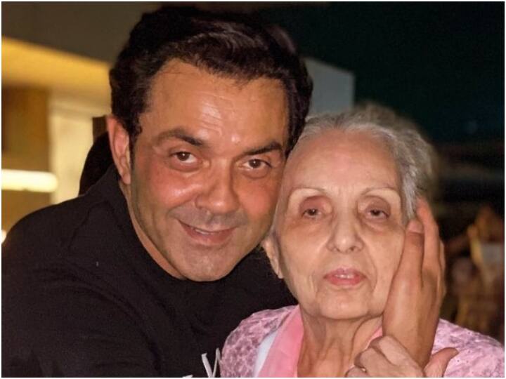हेमा मालिनी के बर्थडे पर Bobby Deol ने अपनी सास को दी जन्मदिन की बाधईयां, सनी देओल ने किया रिएक्ट Bobby Deol posts an adorable picture with his late mother in law see pic हेमा मालिनी के बर्थडे पर Bobby Deol ने अपनी सास को दी जन्मदिन की बाधईयां, सनी देओल ने किया रिएक्ट