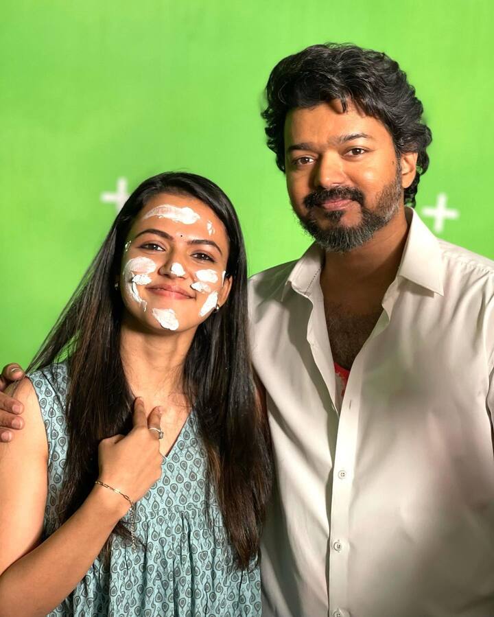 அதன் பின், விஜய்யின் நடிப்பில் வெளியான பீஸ்ட் படத்தில் சின்ன ரோலில் நடித்து இருந்தார்.