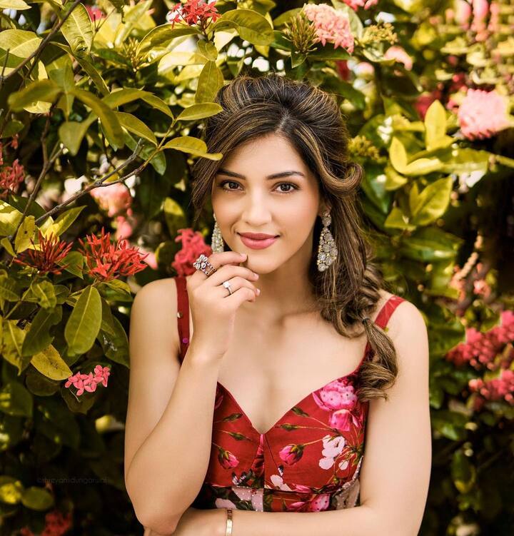 మెహ్రీన్ పిర్జాదా లేటెస్ట్ ఫోటోలు -Image Credit:Mehreen Pirzada/Instagram