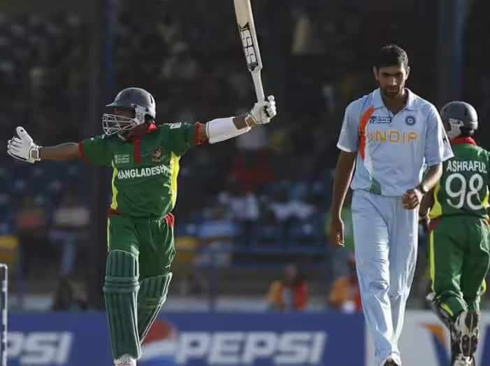 ২০০৭ সালে বিশ্বকাপের মঞ্চে গ্রুপ পর্বে ভারতকে ৫ উইকেটে হারিয়ে দিয়েছিল বাংলাদেশ।