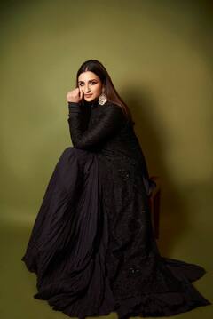 Parineeti Chopra Life: बचपन में हुए इस हादसे की वजह से अपने पेरेंट्स से नफरत करने लगी थीं परिणीति चोपड़ा, जानिए पूरा किस्सा