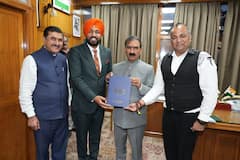 आपदा में हिमाचल सरकार के प्रयासों को वर्ल्ड बुक ऑफ रिकॉर्ड्स ने सराहा, CM सुक्खू ‘सर्टिफिकेट ऑफ एक्सीलेंस’ से सम्मानित