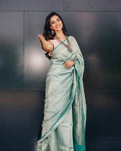 Meenaakshi Chaudhary Photo: પ્રભાસની સાલારમાં જોવા મળશે સાઉથની આ હોટ એક્ટ્રેસ, પપ્પા છે આર્મીમાં અને પોતે છે ડોક્ટર