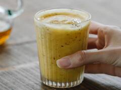 Banana Smoothie: ஊட்டச்சத்து நிறைந்த வாழைப்பழம் ஸ்மூத்தி ரெசிபி!