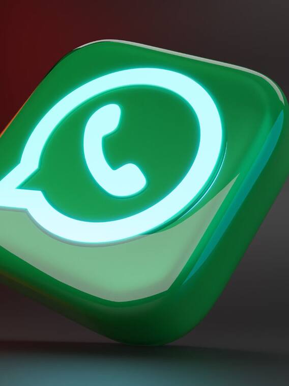 कोई और भी तो नहीं चला रहा है आपका WhatsApp? ऐसे करें चेक