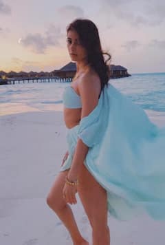 Pooja Hegde PHOTO: માલદિવમાં ક્વોલિટી ટાઈમ સ્પેન્ડ કરતી જોવા મળી પૂજા હેગડે