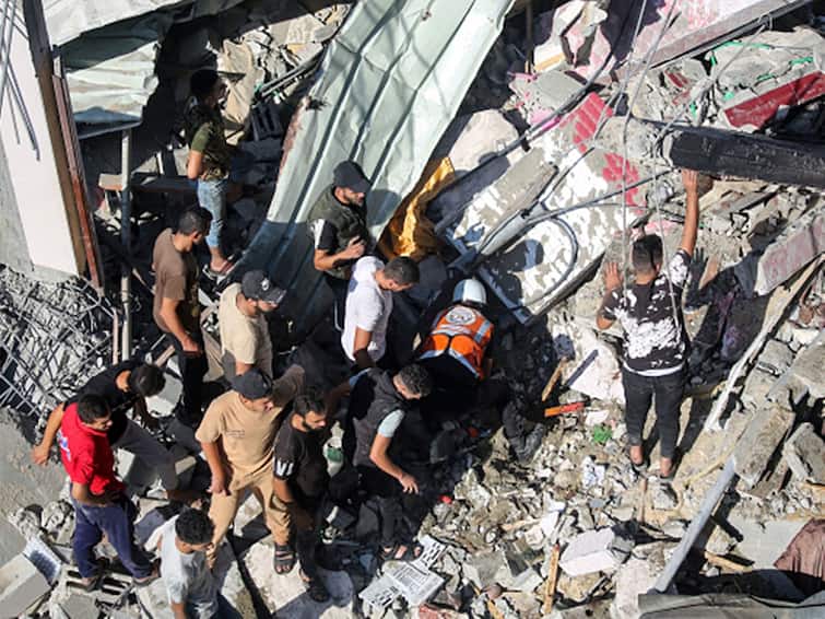 In Gaza's deadliest day, hospital strike kills about 500 Hamas Did It, Says Israel Israel - Hamas War:  ஈவு இரக்கமின்றி காஸா மருத்துவமனை மீது தாக்குதல் -  500 பேர் பலி .. இஸ்ரேல் தந்த விளக்கம்