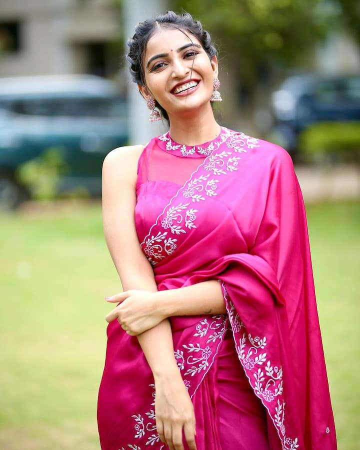 అనన్య నాగళ్ల అందమైన ఫోటోలు  -Image credit: Ananya Nagalla/Instagram