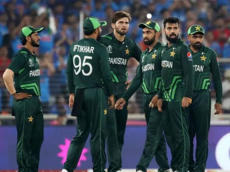 Pakistan Players Viral Fever Update Pakistan cricket team is in Bengaluru for its fourth match of the 2023 ODI World Cup Pakistan Players Viral Fever: పాక్‌ జట్టులో 