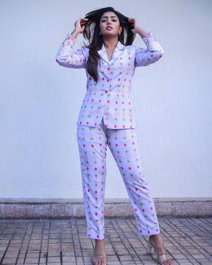 తెలుగింటి అమ్మాయి ఈషా రెబ్బా వెబ్ సిరీస్ లతో బిజీగా మారిపోయింది. -Image credit: Eesha rebba/Instagram