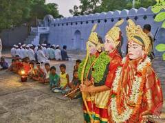 बनारस के इस चबूतरे पर एक साथ होती है रामलीला और नमाज, गंगा जमुनी तहजीब की मिसाल