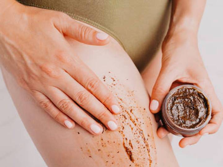 Body Exfoliation Guide: અપ્સરાની જેમ સુંદર દેખાવા ઘર પર જ સરળ રીતે કરો બોડી એક્સ્ફોલિયેશન