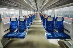 Rapid Rail: 60 मिनट में दिल्ली से मेरठ पहुंचाने वाली रैपिड रेल का अंदर से कैसा है लुक? देखें- तस्वीरें