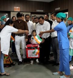 Surat: સુરતમાં દેશના ઈતિહાસમાં સૌથી નાની વયના બાળકનું અંગદાન, પાંચ દિવસના બાળકના અંગદાનથી છ લોકોને મળ્યું નવજીવન