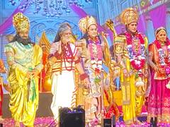 PHOTOS: महर्षि विश्वामित्र की भूमिका में दिखे अश्विनी कुमार चौबे, इन खूबसूरत तस्वीरों में देखें रामलीला की झलक