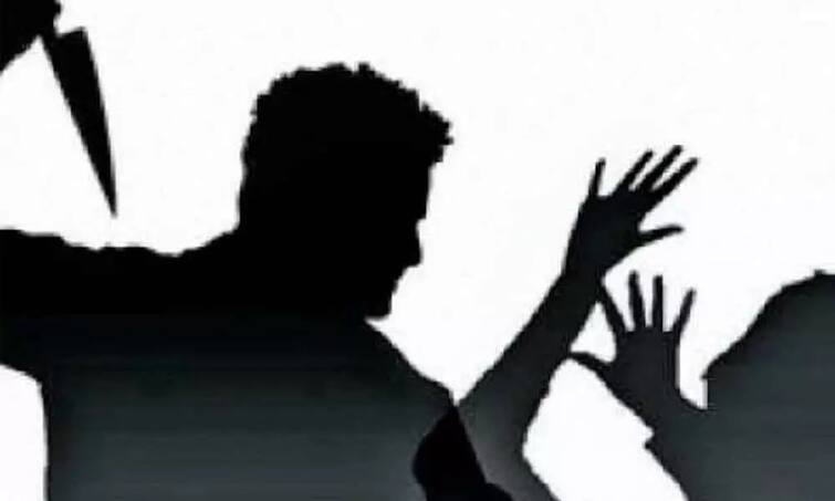 In Veerpur a young man was punished for calling a girl and killed her by beating her with a pipe Crime :યુવતી સાથે ફોન પર વાત કરવાની સજા મોત! અપહરણ કરાવી યુવકને પાઇપ વડે માર મારી કરી હત્યા
