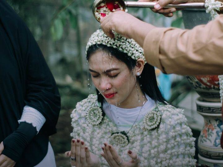 इजरायल इस समय हमास के साथ युद्ध लड़ रहा है. पूरी दुनिया में सबसे अधिक यहूदी इजरायल में ही रहते हैं. यह इकलौता यहूदी धर्म वाला देश है.