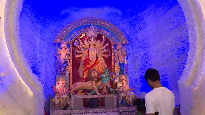 উৎস সন্ধানে সেরা এবিপি আনন্দ শারদ সম্মান পেল বালিগঞ্জ ২১ পল্লি।