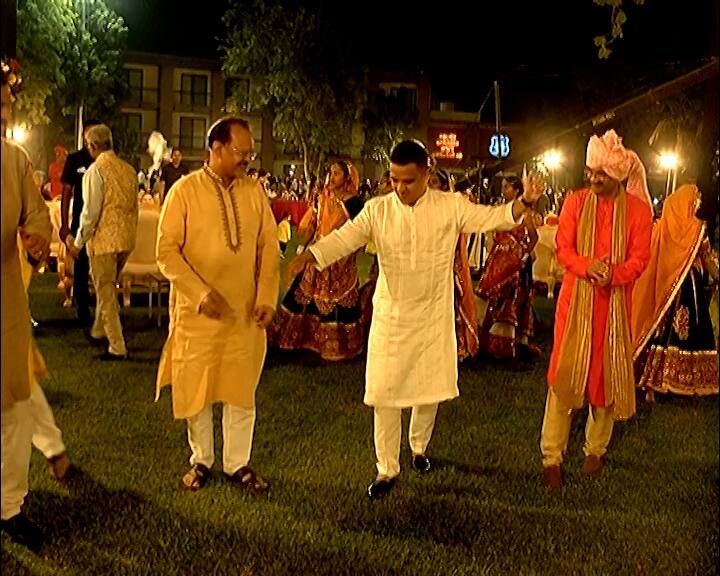 અમદાવાદના શાહીબાગમાં IPS મેસ ખાતે ગરબા મહોત્સવનું આયોજન કરવામાં આવ્યું હતું. આ ગરબા મહોત્સવમાં મુખ્યમંત્રી ભૂપેન્દ્ર પટેલ અને ગૃહ રાજ્યમંત્રી હર્ષ સંઘવી હાજર રહ્યા હતા.
