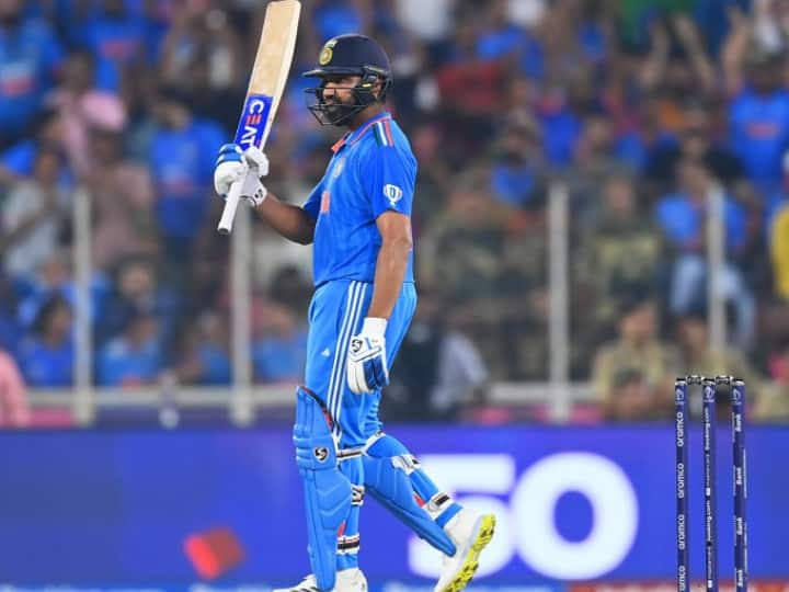 Rohit Sharma becomes first batter to score 250 runs in 2023 World Cup sports news World Cup 2023: वर्ल्ड कप में रोहित शर्मा के आस-पास भी नहीं है कोई, बल्ले से कोहराम मचाते हुए छुआ खास मुकाम