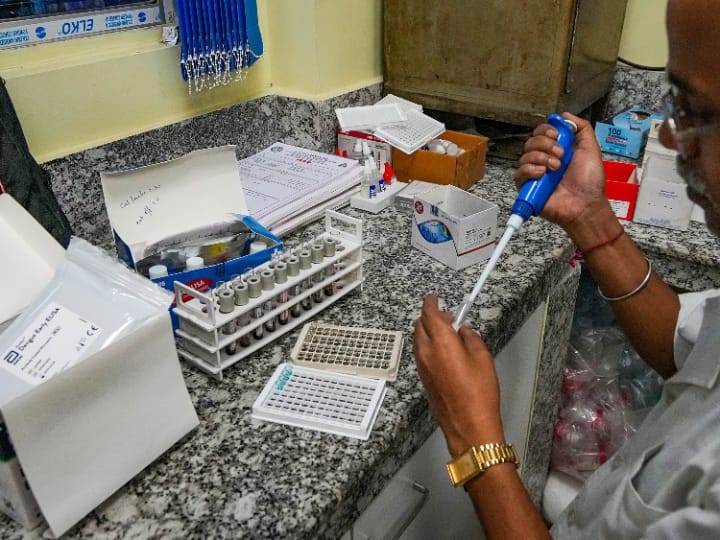 Haryana Dengue Cases increased 235 Patient Found in Gurugram Health Department Haryana Dengue Cases: हरियाणा में डराने लगा डेंगू का डंक, मरीजों की संख्या में हो रहा इजाफा, स्वास्थ्य विभाग की बढ़ी चिंता