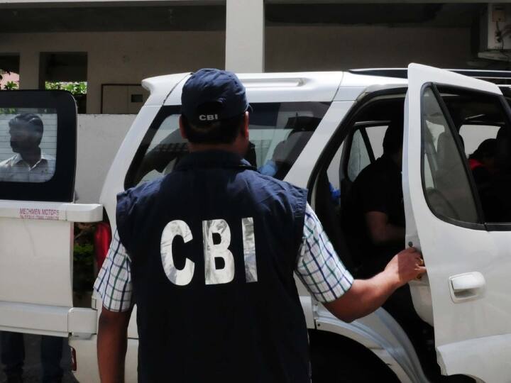 CBI Operation Chakra against cyber criminals CBI का ऑपरेशन चक्र, इंटरनेशनल साइबर फ्रॉड मामले में 11 राज्यों में 76 जगहों पर छापेमारी