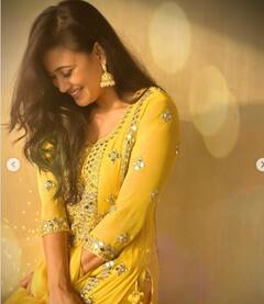 Shweta Tiwari: ਸ਼ਵੇਤਾ ਤਿਵਾਰੀ ਨੇ ਦੁਰਗਾ ਪੰਚਮੀ 'ਤੇ ਪੀਲੇ ਰੰਗ ਦੇ ਸੂਟ 'ਚ ਦਿਖਾਈਆਂ ਦਿਲਕਸ਼ ਆਦਾਵਾਂ, ਦੇਖੋ ਤਸਵੀਰਾਂ