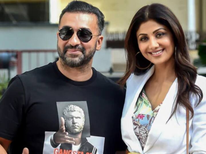 UT 69 Raj Kundra reveals Shilpa Shetty reaction to his film debut UT 69: बायोपिक की बात सुनते ही शिल्पा शेट्टी ने पति को मारी थी चप्पल, राज कुंद्रा ने किया खुलासा