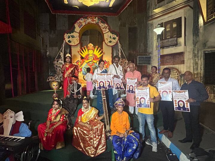 Speaking about the event, Sri. Sayan Deb Chatterjee, Joint Secretary of Hazra Park Durgotsab Committee said, “Generally, Puja awards are judged on the parameters of glamour, splendor, artwork and visual gimmicks. But now the criterion has been changed as it will also be judged on the grounds of facilities we offer to the physically challenged. Durga Puja is the biggest festival of West Bengal. The people of West Bengal enjoy the festival with great pomp. But people forget about the other part of the society who are differently able and also senior citizens.