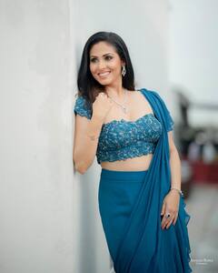 Actress Sada: బ్లూ డ్రెస్ లో సదా స్టన్నింగ్ లుక్స్