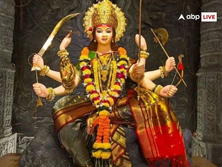 Maa Durga Aarti: 'जय अंबे गौरी मैय्या जय श्यामा गौरी तुम को निशिदिन ध्यावत हरि ब्रह्मा शिवरी..', नवरात्रि में जरुर करें मां दुर्गा की आरती