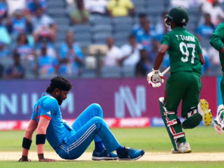 World Cup 2023 IND vs BAN Hardik Pandya Injury Who Can Replace Pandya India Squad Axar Patel Deepak Chahar Vijay Shankar Hardik Pandya Injury:  બાંગ્લાદેશ સામેની મેચમાં હાર્દિક પંડ્યા થયો ઇજાગ્રસ્ત, આ ગુજરાતી ક્રિકેટરને વર્લ્ડકપમાં મળી શકે તક