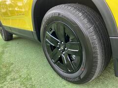 Cars with Large Alloy Wheel: इस फेस्टिव सीजन में अगर आपके घर बड़े पहियों वाली गाड़ी ही आएगी, तो इन ऑप्शन पर एक नजर डाल सकते हैं