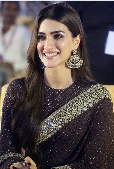 ਕ੍ਰਿਤੀ ਸੈਨਨ ਪਰਿਵਾਰ ਦੀ ਸ਼ਰਤ ਮੰਨਣ ਲਈ ਹੋਈ ਮਜ਼ਬੂਰ