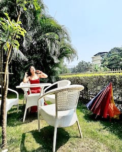 రెడ్ డ్రెస్ లో మైమరపిస్తోన్న సిరి - ఫోటోలు వైరల్!