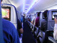 सिंगापुर एयरपोर्ट पर इंतजार कर रहे थे यात्री, मगर फ्लाइट बिना लगेज दिए ही बेंगलुरु के लिए हो गई रवाना