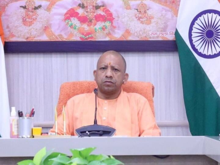 Uttar Pradesh CM Yogi instructions to stop tax evasion through technology UP News: यूपी में टैक्स चोरी करने वालों की खैर नहीं, सीएम योगी ने की ये प्लानिंग, विभाग को निर्देश जारी