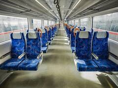 Delhi-Meerut Rapid Rail: 50 रुपये किराया, 140 किमी की रफ्तार और प्रीमियम कोच की सुविधा; जानिए कितनी खास है रैपिडएक्स ट्रेन