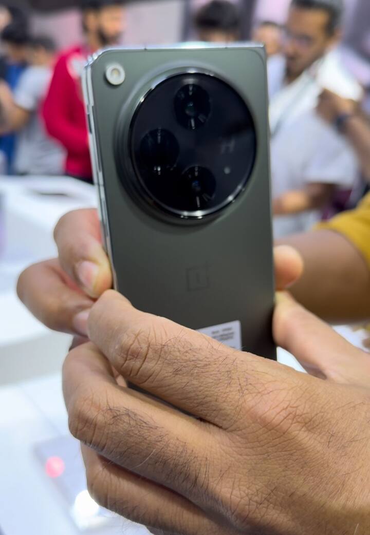 The green variant comes with a matte-frosted glass rear.