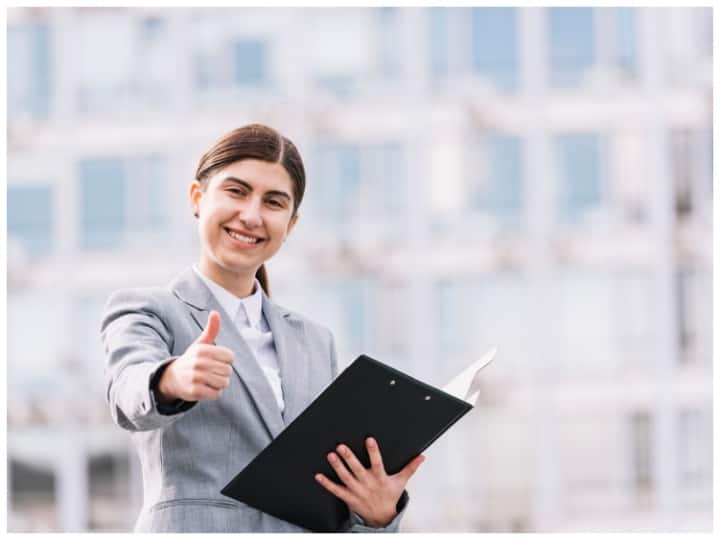 आज से आवेदन शुरू हो गए हैं और फॉर्म भरने की आखिरी तारीख 9 नवंबर 2023 है. इस तारीख के पहले बताए गए फॉरमेट में अप्लाई कर दें.