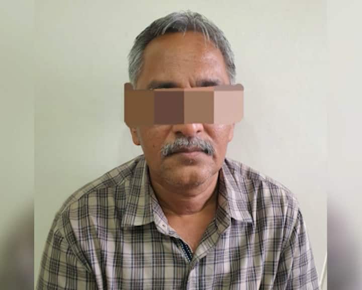 A Pakistani spy was arrested by Gujarat ATS from Anand's Tarapur Anand: આણંદના તારાપુરમાંથી પાકિસ્તાની જાસૂસ ઝડપાયો, ભારતીય ચલણ અને સીમ કાર્ડ મોકલતો હોવાનો ખુલાસો