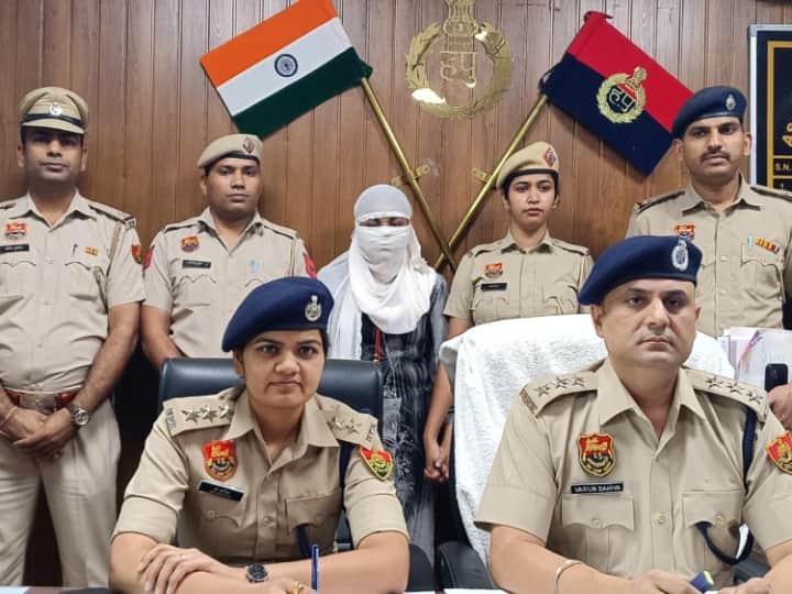 Police arrested 'fraudster Haseena' who cheated 10 people in Gurugram Haryana Crime News: गुरुग्राम में ‘जालसाज हसीना’ का भंडाफोड़, 10 लोगों को बनाया था अपना शिकार, ऐसे पहुंची सलाखों के पीछे