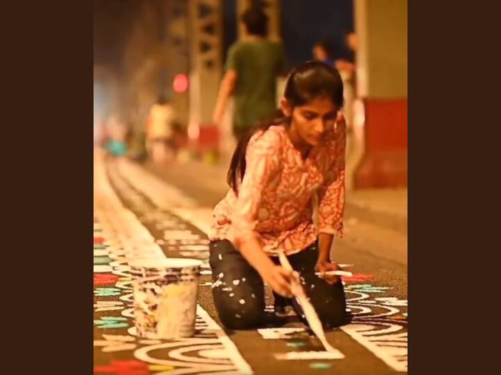 They diligently dedicated three nights, from 11:00 p.m. to 5:00 a.m., to crafting exquisite motifs across the entire bridge. (Image Source: Twitter/@slb_cool)