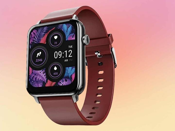 Boat Wave Lite | Sale price: Rs 999; Down from: Rs 6,990| It comes with a 1.69-inch HD screen, marked by a sleek metal body. It offers over 140 watch faces for user customisation. The smartwatch can also measure your real-time Sp02 and heart rate. (Image: Boat)