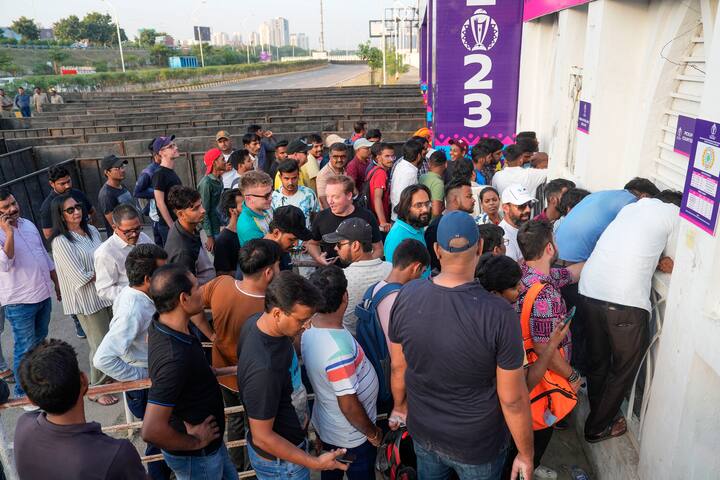 कपिल देव की कप्तानी में भारत ने साल 1983 में जो वर्ल्ड कप जीता था, वो भी 60 ओवर का ही था.