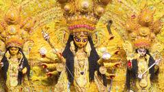 Durga Puja 2023:দেদার আড্ডায় মহাষষ্ঠীর সন্ধেয় জমজমাট ম্যাডক্স স্কোয়ার