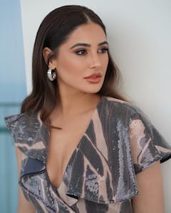 जब इमरान हाशमी के साथ इंटीमेट सीन करते हुए बहक गई थीं ये हसीना, कट बोलने के बावजूद करती रहीं किस